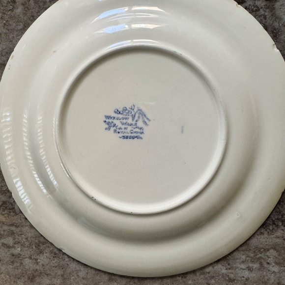 Set Of 4 Blue & White Plates. Barrats. Currier & Ives. Willow Ware. Countryscape - Picture 3 of 6